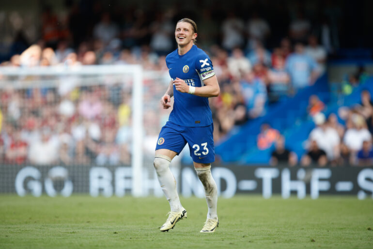epa11353830 Conor Gallagher of Chelsea in action during the English Premier League soccer match between Chelsea FC and AFC Bournemouth in London, Britain, 19 May 2024.  EPA-EFE/DAVID CLIFF EDITORIAL USE ONLY. No use with unauthorized audio, video, data, fixture lists, club/league logos, 'live' services or NFTs. Online in-match use limited to 120 images, no video emulation. No use in betting, games or single club/league/player publications.