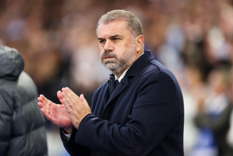 Ange Postecoglou kuvattuna Tottenhamin vaihtoalueella lokakuussa 2024.