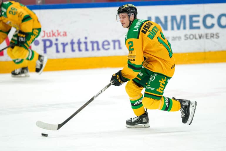 Matias Mäntykivi kuvattuna joulukuussa 2024 Ilveksen ottelussa.