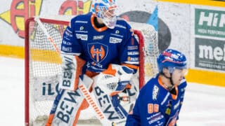 Christian Heljanko torjuntatöissä Tapparan maalilla Lappeenrannassa kauden 2023–24 aikana.