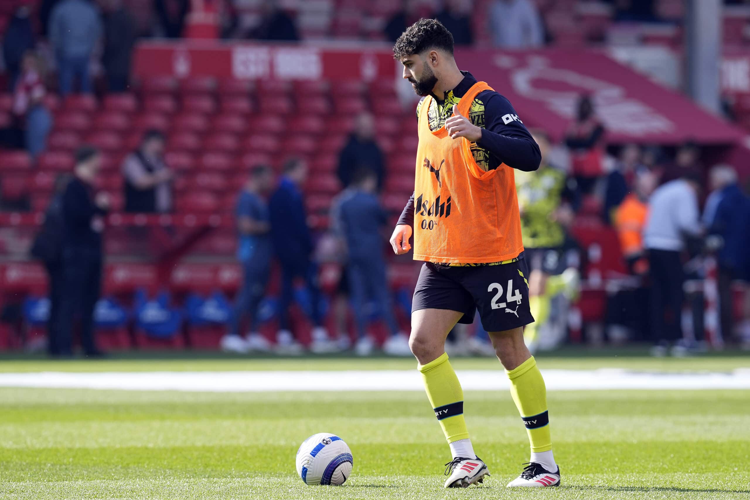 epa11948790 Josko Gvardiol of Manchester City warms up for the English Premier League match between Nottingham Forest and Manchester City, in Nottingham, Britain, 08 March 2025.  EPA-EFE/TIM KEETON EDITORIAL USE ONLY. No use with unauthorized audio, video, data, fixture lists, club/league logos, 'live' services or NFTs. Online in-match use limited to 120 images, no video emulation. No use in betting, games or single club/league/player publications.