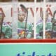 Kolme Jokerien pelaajaa jäähyaitiossa. Keskellä Valtteri Filppula.
