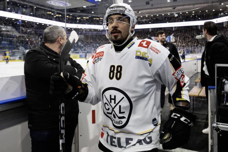 Michael Joly, HCL, HC Ambri Piotta - HC Lugano, National League, Eishockey, 28.01.2025 *** Michael Joly, HCL, HC Ambri Piotta HC Lugano, National League, Ice Hockey, 28 01 2025 PUBLICATIONxNOTxINxSUI