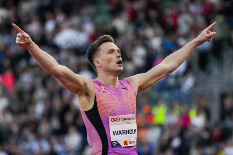 epaselect epa12172379 Karsten Warholm from Norway wins the men's 300m hurdles competition at the Bislett Games 2025, part of the Diamond League, at Bislett Stadium in Oslo, Norway, 12 June 2025.  EPA-EFE/Fredrik Varfjell  NORWAY OUT